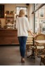 ΜΠΛΟΥΖΑ VISCOSE ΛΑΙΜΟΚΟΨΗ ΒΕ ΜΕ ΧΡΥΣΑ ΚΟΥΜΠΙΑ ΣΤΑ ΜΑΝΙΚΙΑ