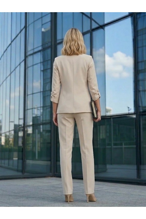 ΚΟΥΣΤΟΥΜΙ OFFICE LOOK ΜΕ ΜΑΝΙΚΙΑ ΠΟΥ ΓΙΝΟΝΤΑΙ 3/4