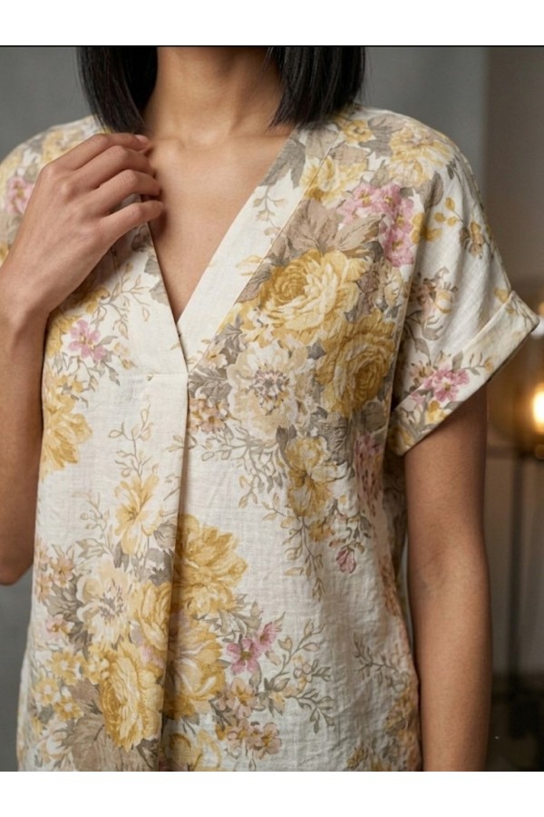 ΜΠΛΟΥΖΑ FLORAL ΛΑΙΜΟΚΟΨΗ ΒΕ