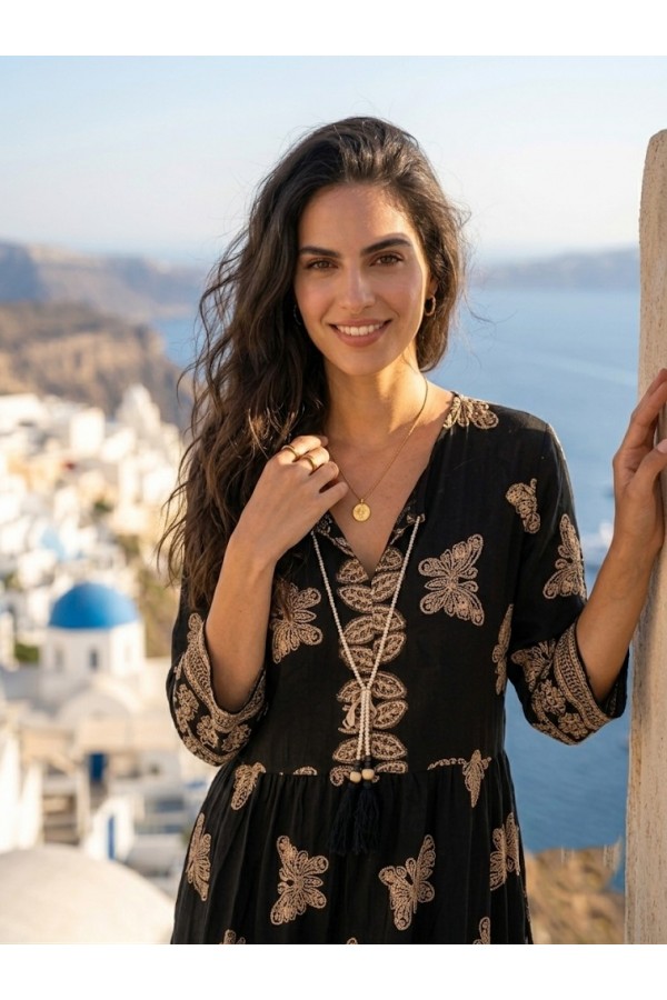 ΦΟΡΕΜΑ ΜΑΞΙ RESORT ΜΕ ΜΟΤΙΒΟ ΠΕΤΑΛΟΥΔΕΣ