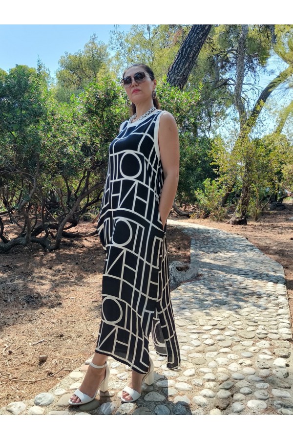 ΦΟΡΕΜΑ ΜΑΞΙ ΑΜΑΝΙΚΟ ΜΕ ΓΕΩΜΕΤΡΙΚΑ ΣΧΗΜΑΤΑ