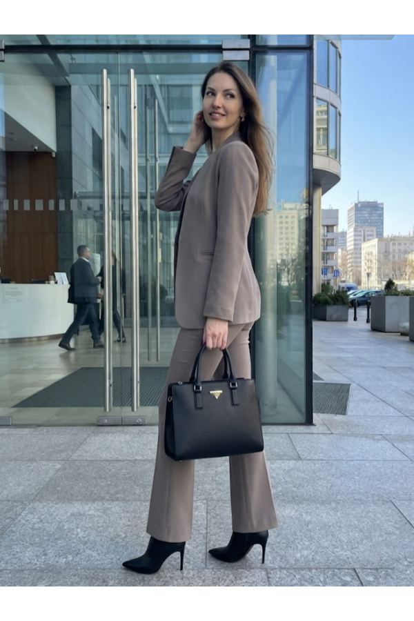 ΚΟΥΣΤΟΥΜΙ BUSINESS ΧΩΡΙΣ ΠΕΤΟ ΚΑΙ ΨΗΛΟΜΕΣΟ ΠΑΝΤΕΛΟΝΙ