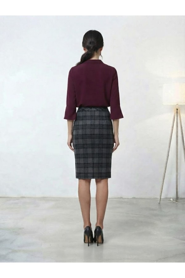 ΦΟΥΣΤΑ ΚΑΡΟ PENCIL OFFICE LOOK