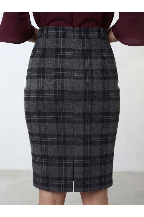 ΦΟΥΣΤΑ ΚΑΡΟ PENCIL OFFICE LOOK